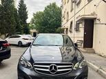 Mercedes E 220-1