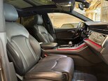 Audi Q8-13