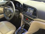 Hyundai Elantra-15