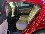 Hyundai Elantra-13