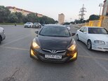 Hyundai Elantra-2