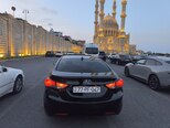 Hyundai Elantra-8