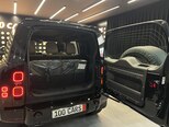 Land Rover Defender-8