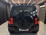 Land Rover Defender-6