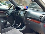 Toyota Land Cruiser Prado-13