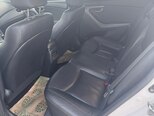 Hyundai Elantra-13