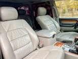 Lexus LX 470-12