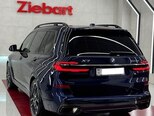 BMW X7-6
