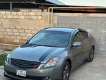 Nissan Altima-1