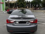 Hyundai Sonata-2