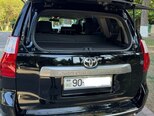 Toyota Land Cruiser Prado-6