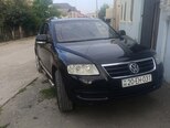 Volkswagen Touareg-1