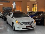 Hyundai Sonata-12