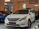 Hyundai Sonata-13