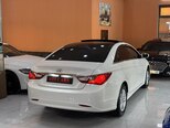 Hyundai Sonata-24