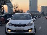 Kia Pride-1