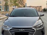 Hyundai Elantra-1