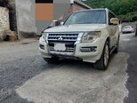 Mitsubishi Pajero-10