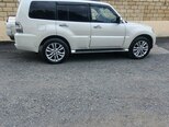Mitsubishi Pajero-11