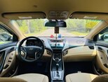 Hyundai Elantra-3