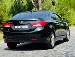 Hyundai Elantra-6