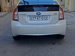 Toyota Prius-2