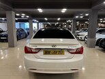 Hyundai Sonata-5