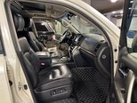 Toyota Land Cruiser-8
