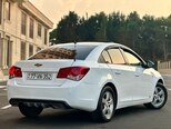 Chevrolet Cruze-12
