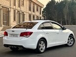 Chevrolet Cruze-10