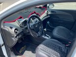 Chevrolet Aveo-12