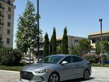 Hyundai Elantra-4