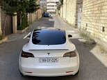 Tesla Model 3-3