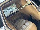 Volkswagen Touareg-9