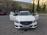 Mercedes E 220-9