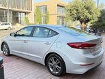 Hyundai Elantra-11