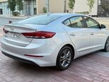 Hyundai Elantra-17