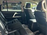 Toyota Land Cruiser-9