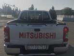 Mitsubishi L200-2