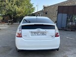 Toyota Prius-4