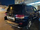 Lexus LX 570-4
