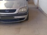 Opel Zafira-5