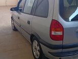 Opel Zafira-14