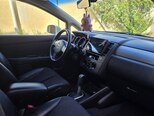 Nissan Tiida-10