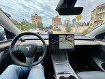 Tesla Model Y-3