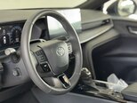 Toyota Camry-15