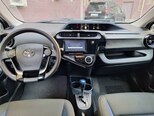 Toyota Aqua-10