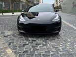 Tesla Model 3-1