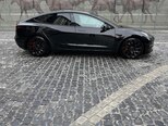 Tesla Model 3-5