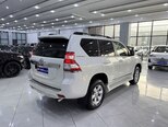 Toyota Land Cruiser Prado-5